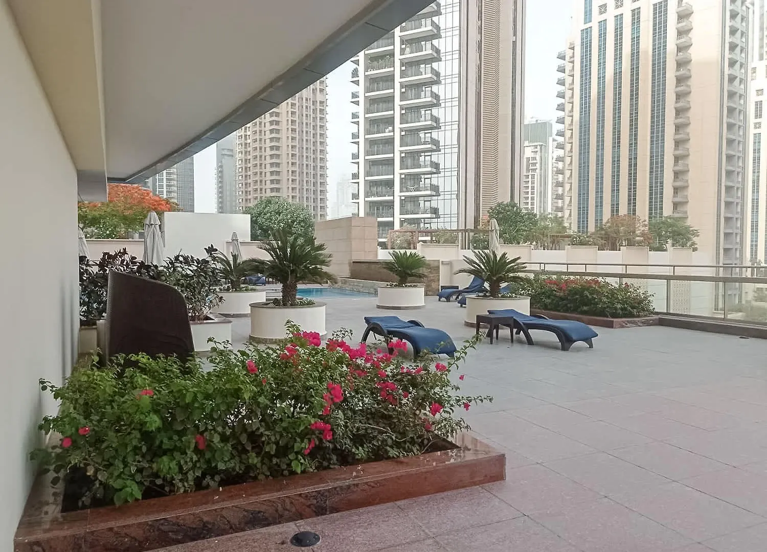 Modern 1-Bedroom With Stunning View Of A City Skyline In Downtown Dubai 0*,