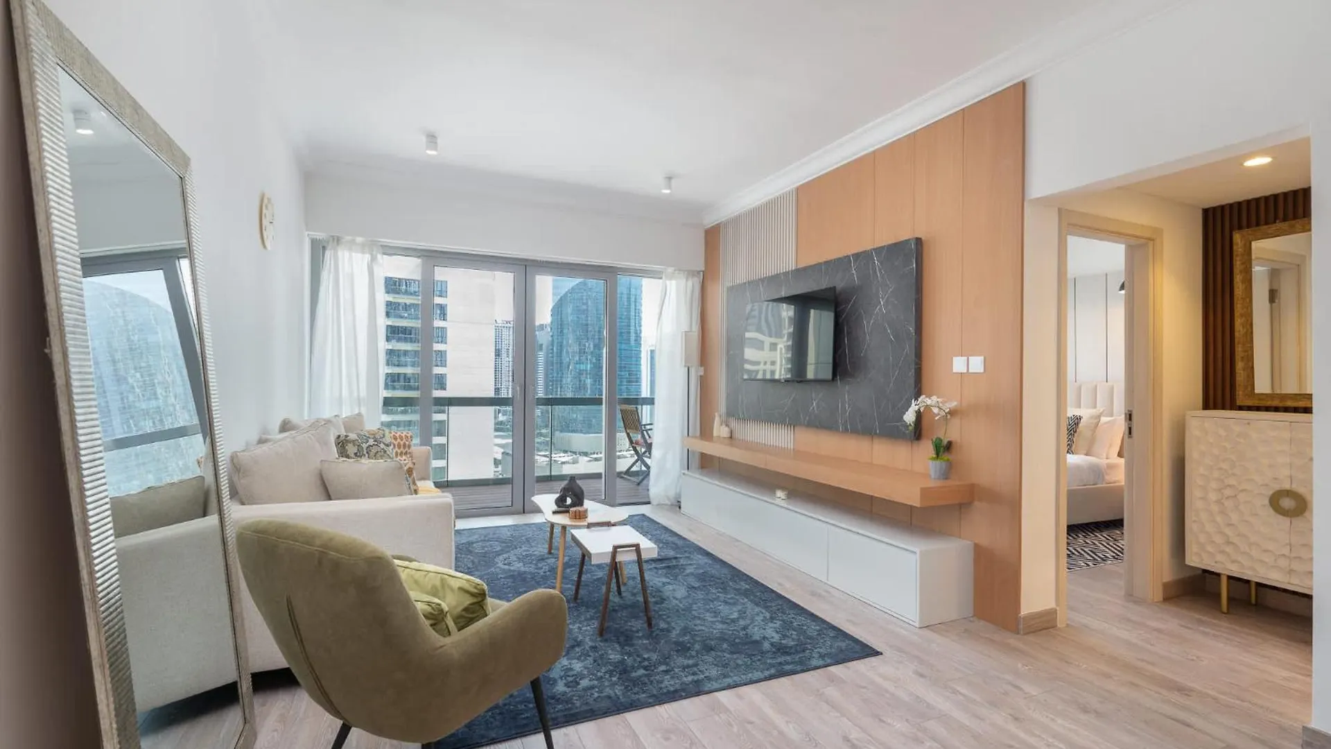 Apartment Modern 1-Bedroom With Stunning View Of A City Skyline In Downtown Dubai United Arab Emirates